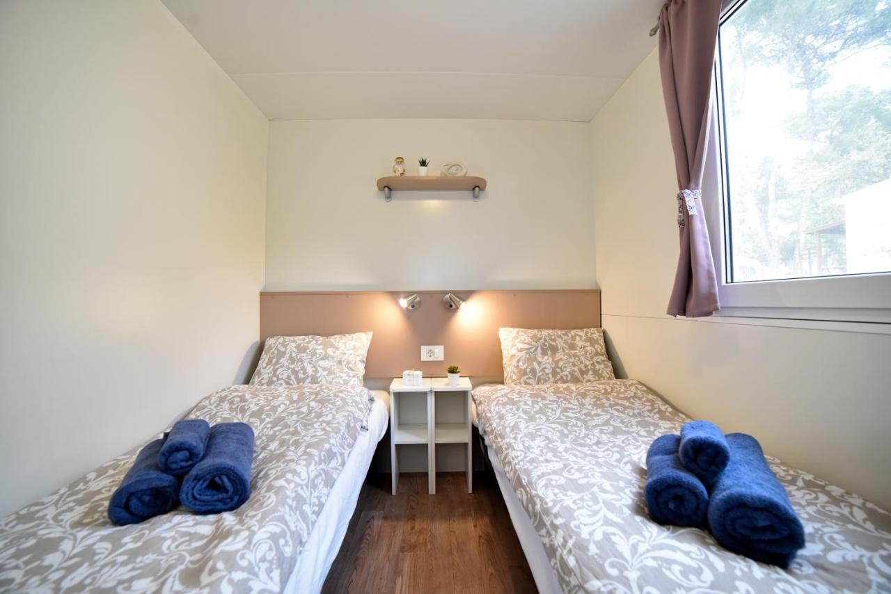 Mobile Home Posidonija Biograd Na Moru Exterior foto